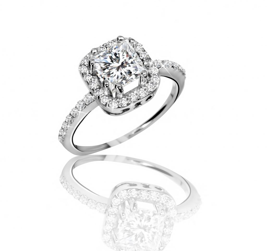 tips-for-buying-an-engagement-ring-looking-perfect-engagement-ring